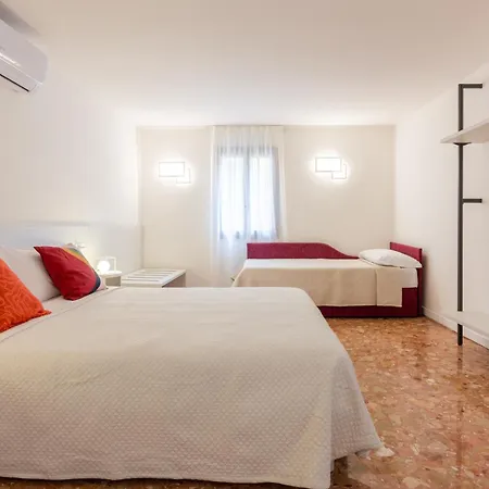 Ca Del Bezzo - Comfort & City View Venice Exterior photo