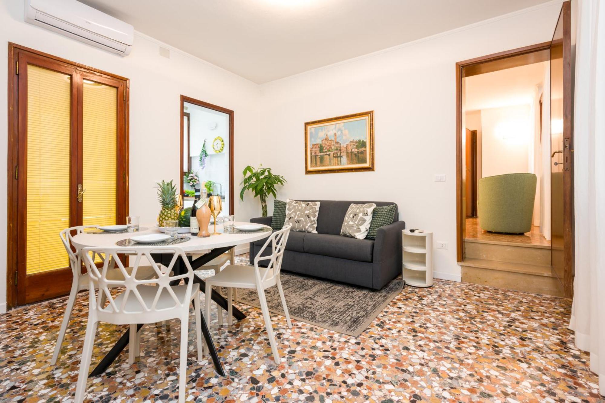 Ca Del Bezzo - Comfort & View Apartment *